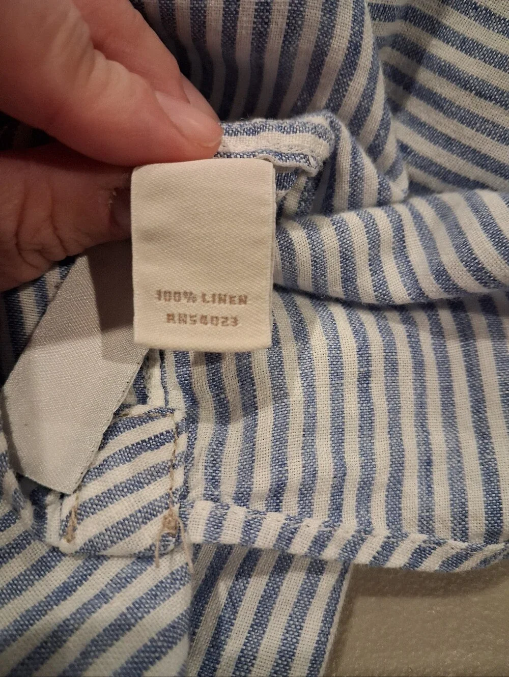 Banana Republic Mens Size XL 100% Linen Blue/White Stripes Shirt
